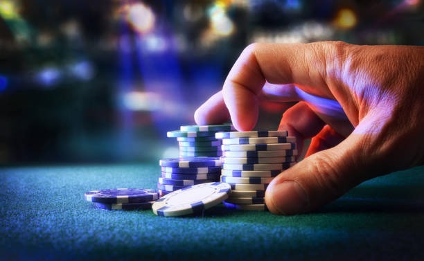 ngaso77 mobile app home screen with live-dealer tables and sports betting options